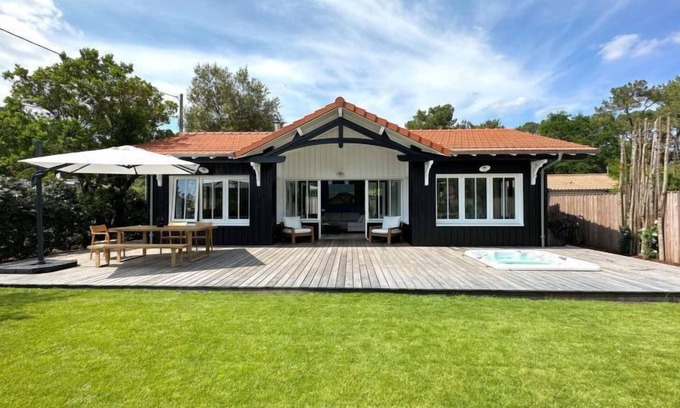 Lacanau House | Massawipi Lodge by Interhome