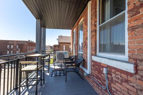 Dubuque Apartment | Masterpiece on Main 2