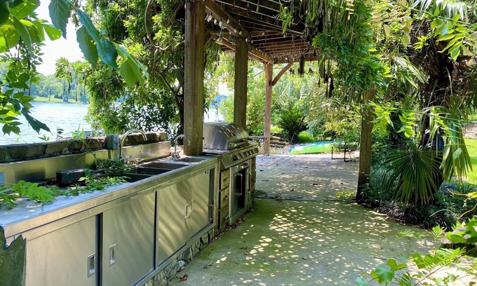 Augusta House | MASTERS WEEK Rental on the WATER