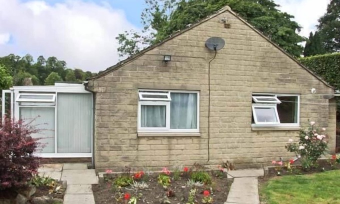 Matlock Cottage | MATLOCK GREEN, pet friendly, with a garden in Matlock