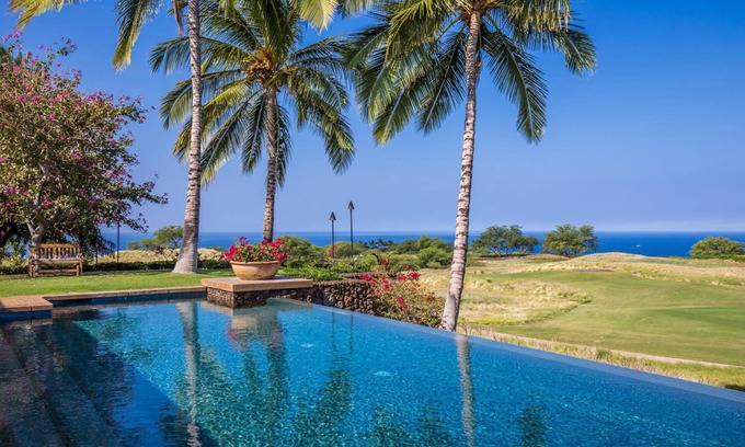 Kamuela House | Mauna Kea Luxury - 180º Ocean, Maui & Sunset Views, Heated Private Pool & Spa