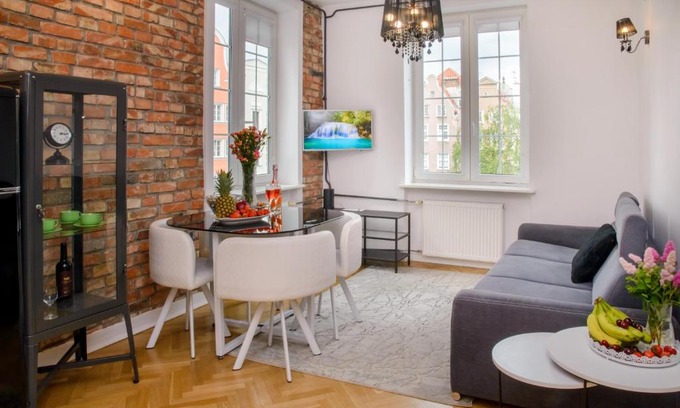 Old Town Apartment | Maya's Flats & Resorts 63 - 3 rooms apartment on Chlebnicka Street Old Town Gdansk