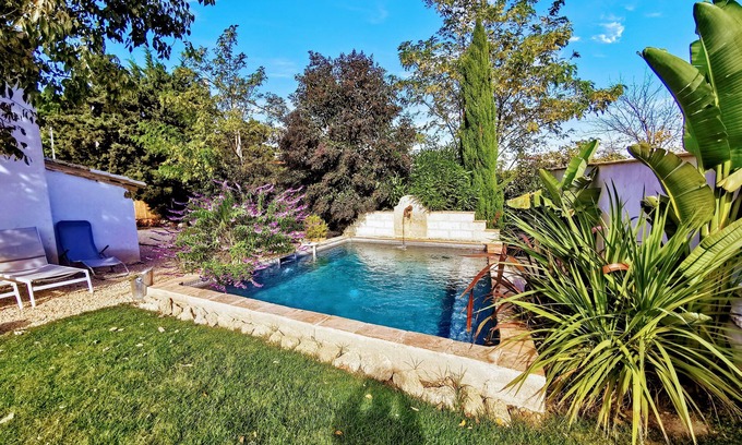 Meynes House | Mazet des Tuileries - A few km from the Pont du Gard