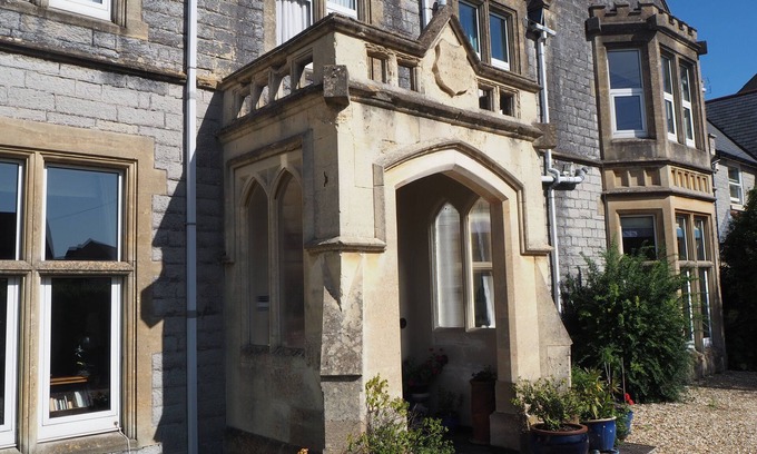 Meare House | Meare Manor