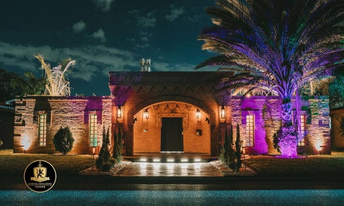 McAllen House | 🛡Medieval Castle Hôtel ™