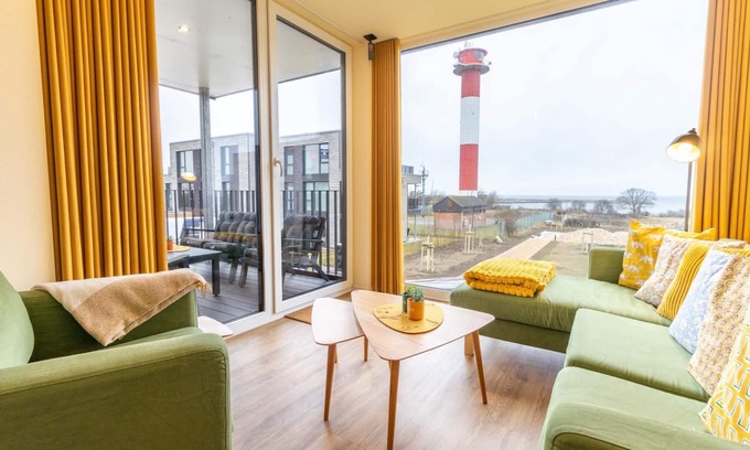 Ostholstein Apartment | Meerglück am Leuchtfeuer- BeltBlick Fehmarn - Modern and family-friendly vacation apartment right by the sea