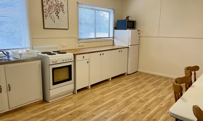 Kingscote House | Mel Jays in Kingscote Kangaroo Island