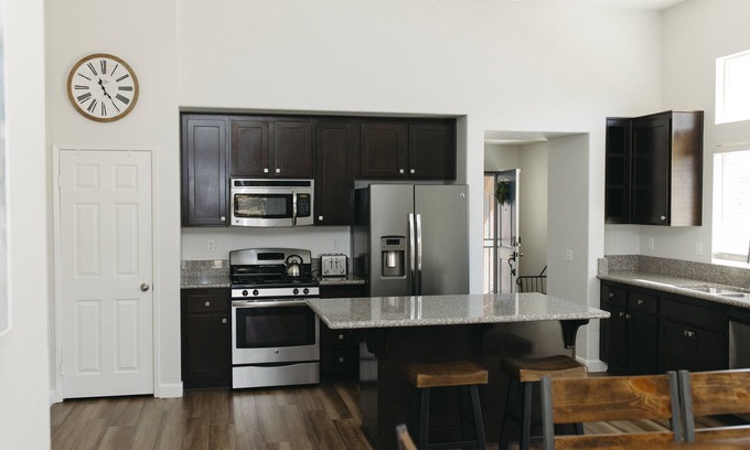 Menifee House | Menifee Border Home in the Canyon Hills Neighborhood