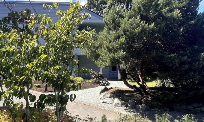 Regional District of Nanaimo Apartment | Mermaid Cove - Studio - Pacific Shores