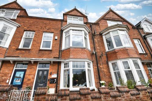 Muston House | Mermaid Manor