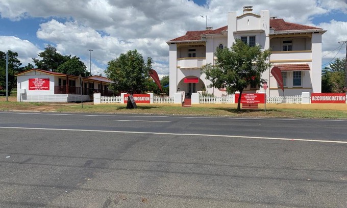 Merriwa Cabin | Merriwa Golden Fleece Motor Inn & Lodge incorporating Merriwa Motor Inn & Motel