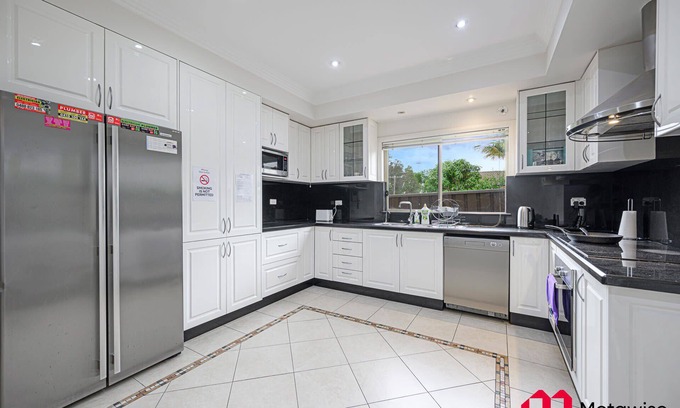 Parramatta Condo | MetaWise Parramatta Cozy Room Share Bathroom WiFi