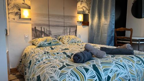 Celles-sur-Belle Apartment | Meublé Chic AJACQUEE