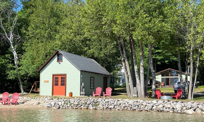 Frankfort House | 'Mich'- Again - LAKEFRONT LUXURY WITH BEACH, KAYAKS, DOCK, AND A/C!
