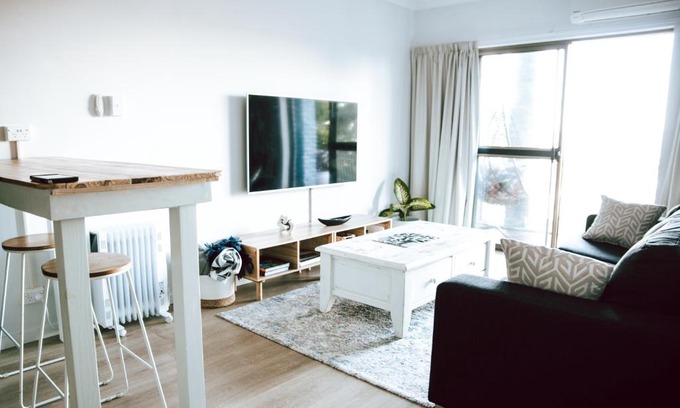 Meikleville Hill Apartment | Michaels by the Sea