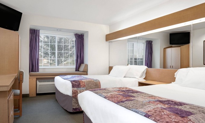 Mankato Hotel | Microtel Inn & Suites by Wyndham Mankato