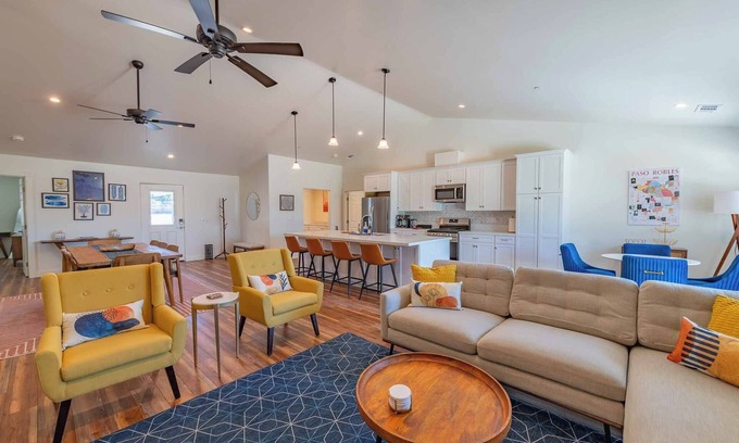 Paso Robles House | Mid-Century Mod Ranch in Wine Country!