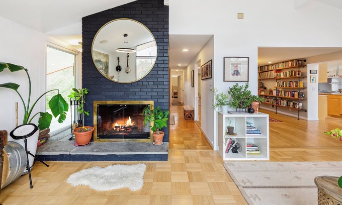 Hastings House | Midcentury 4bd/3ba gem just north of NYC