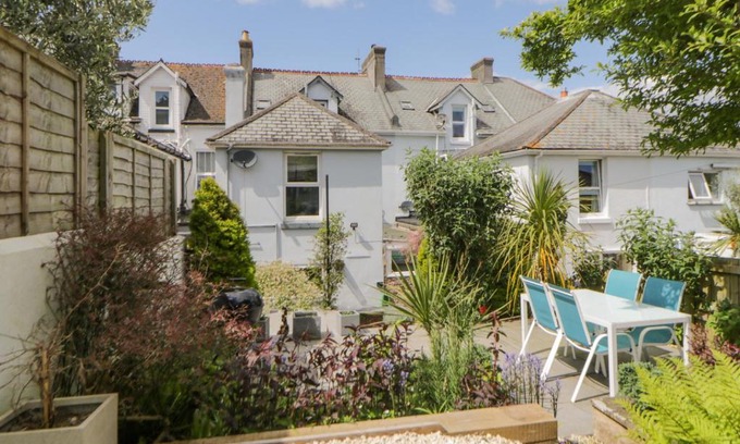 Brixham House | Midhurst