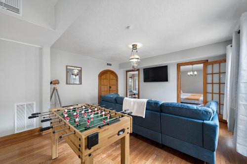 MacGregor Apartment | Midtown, Med Center, Dt Home Games Patio Bbq