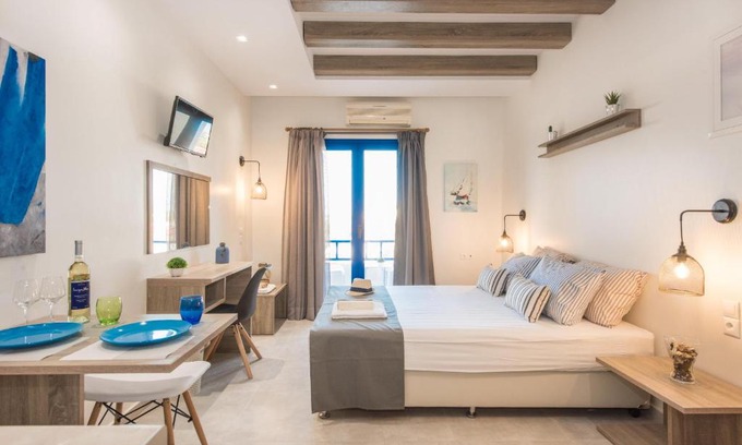 Agkisaras Apartment | Mikes Beach Lux