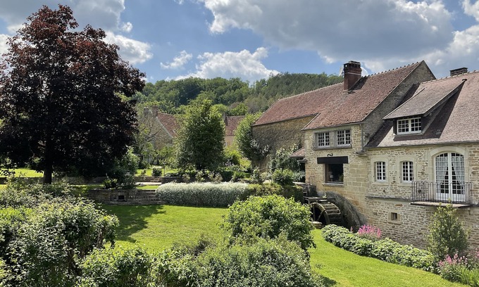 Thury Cottage | Mill from the 17th Century on a large land crossed by a stream