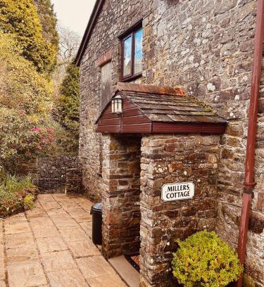 Woolfardisworthy Apartment | Miller's Cottage