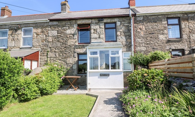 Trewellard Cottage | MINERS COTTAGE, pet friendly, character holiday cottage in Trewellard