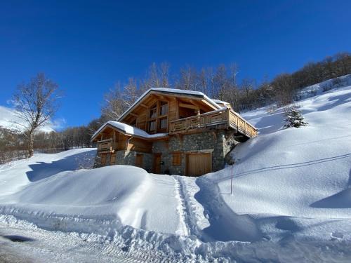 Saint-Francois-Longchamp Ski Chalet | mini duplex dans chalet