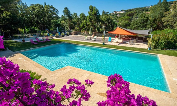 Sainte-Maxime Cottage | Mini-villa of 52 m² for 2-4 people with pool and spa, close to the beach