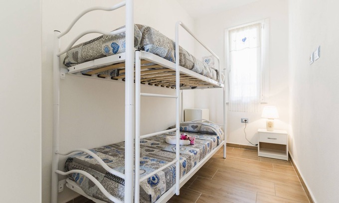 Calasetta Apartment | MIRTO, apartment with glimpse of the sea