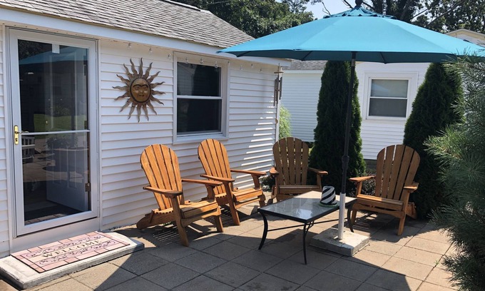 Westerly Cottage | Misquamicut Westerly Secluded Beach Cottage 2020 remodeled and upgraded.