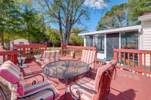 Croom House | Mission-Ready Retreat 18 Mi to Andrews AFB!