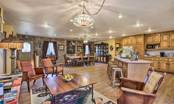 Buffalo House | Missouri Getaway with Pasture Views and Patio!