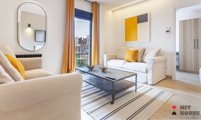 Prosperidad Apartment | MIT House Puerta de America V in Madrid