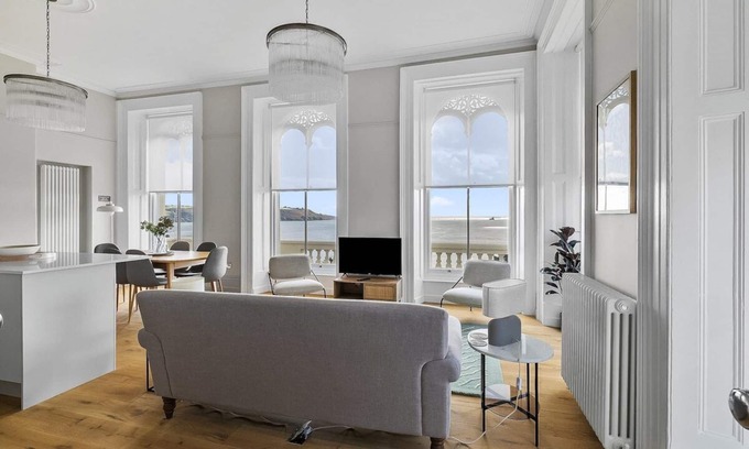 Plymouth House | Mitford by Pureserviced