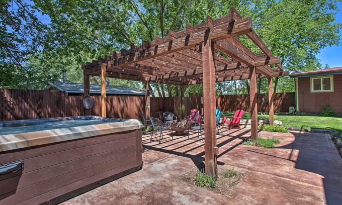 Moab Cottage | Moab Getaway w/Ample Parking, Walk to Main Street