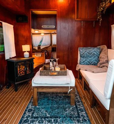 De Woude Boat Rental | Moana