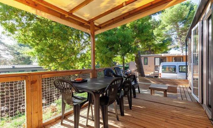 Carry-le-Rouet RV Rental | Mobile Home 'Camping Lou Soulei 218' with Sea View, Shared Pool and Air Conditioning