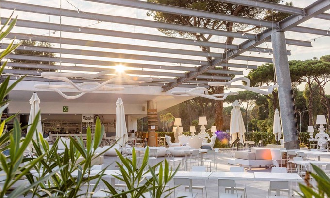 Zona XXXIV Casal Palocco House | Mobilehome with pool and restaurant