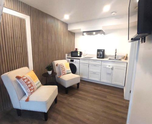 Guelph Apartment | Modern,1BR Guesthouse Studio