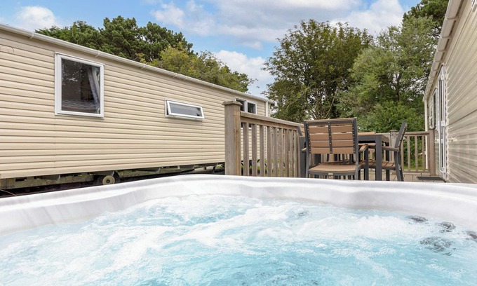 Kilgetty House | Modern and contemporary caravan.