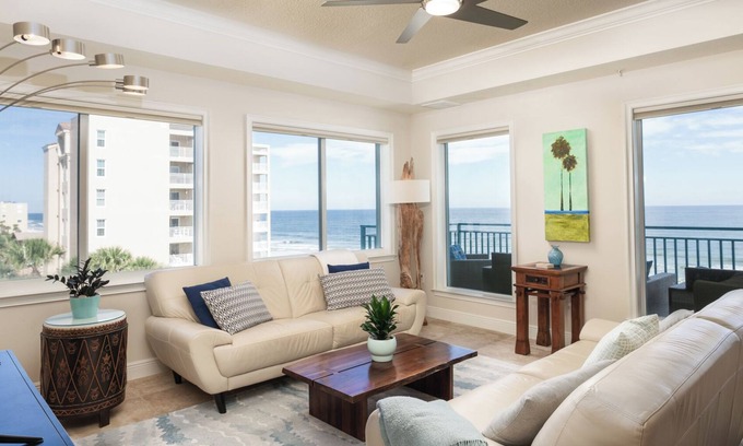 New Smyrna Beach Condo | Modern and stylish 3 bed, 3 bath luxury condo on beautiful New Smyrna Beach
