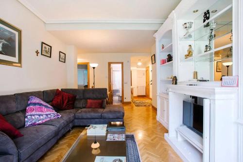 San Sebastian Centro Apartment | Modern apartment in Donostia, 75 m² with jacuzzi.