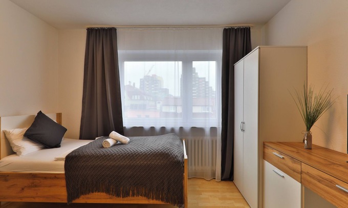 Goeppingen Apartment | Modern apartment in the center, connection to Stuttgart, Märklineum and EWS Arena.