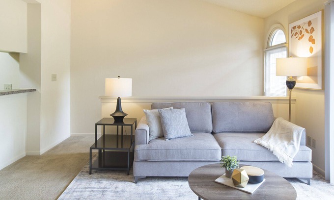 Saint Marys Allen County Apartment | Modern Apartment in Prime Location (ID5602X85)
