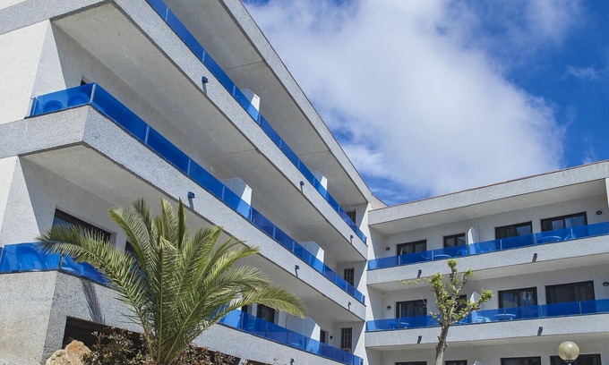 Platja d'Aro Apartment | Modern Apartment, Pool, AC, 150m to Beach, Near Center, Parking, Free WiFi