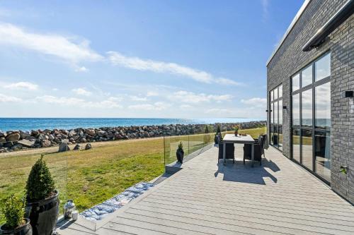 Juelsminde House | Modern Beach House With Sea Views At Bjørnsknude