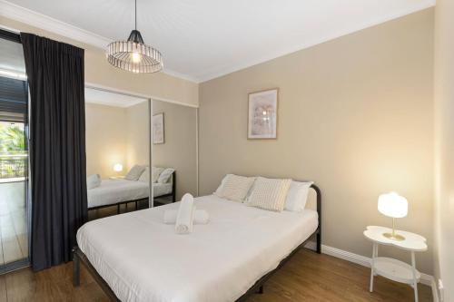 Spring Hill Apartment | Modern Bright 1-Bedroom Haven SHS 21