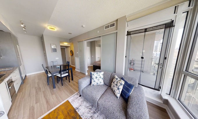 Woburn Apartment | Modern Central Studio Condo in DT Toronto